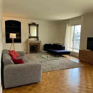  Apartment Av Foch Arc De Triomphe Belles Feuilles